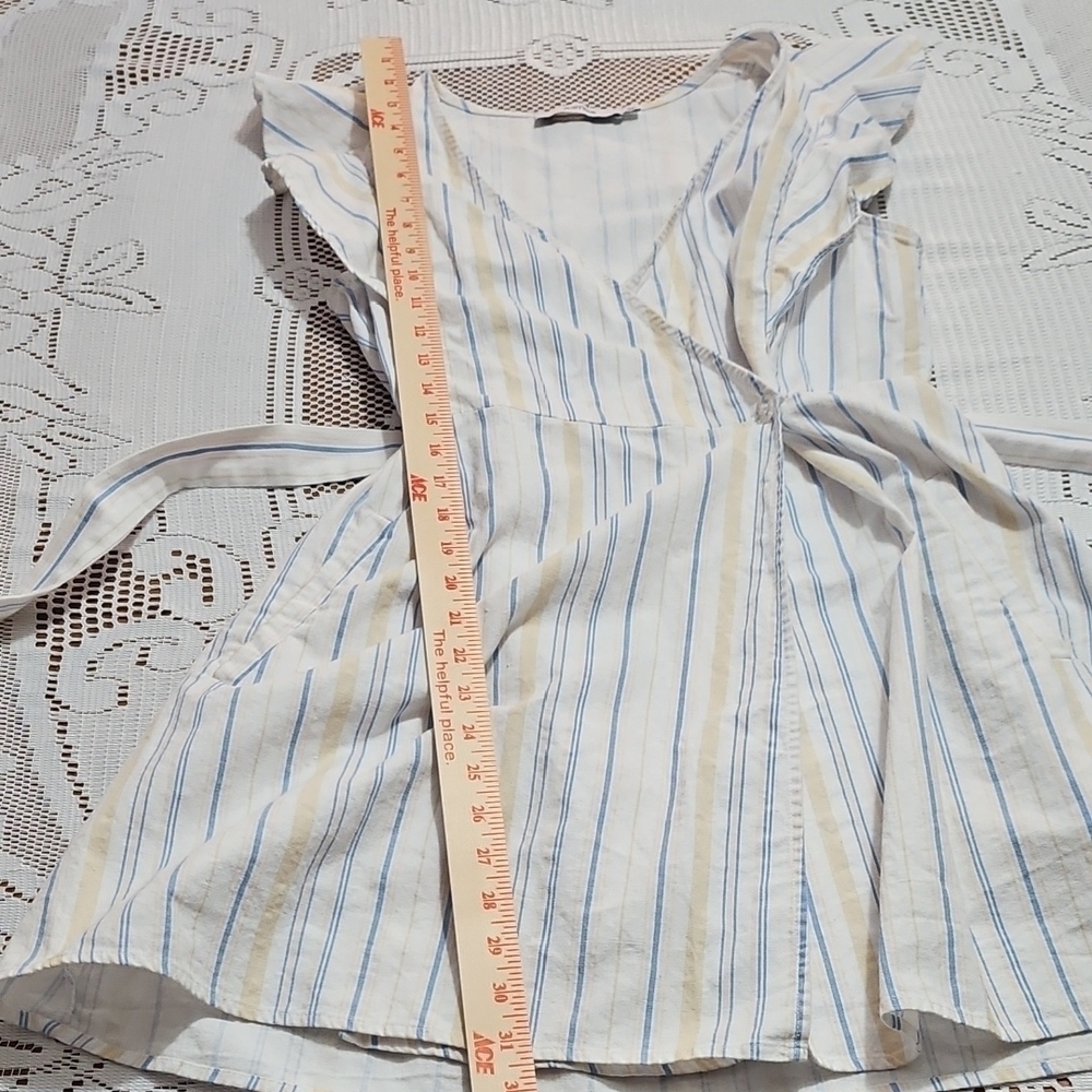 JustFab White and Blue Ruffled Sheath Dress - Picture 4 of 9